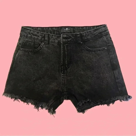 7 For All Mankind Size 28” Women’s Jeans Black Denim Short - Picture 4 of 9